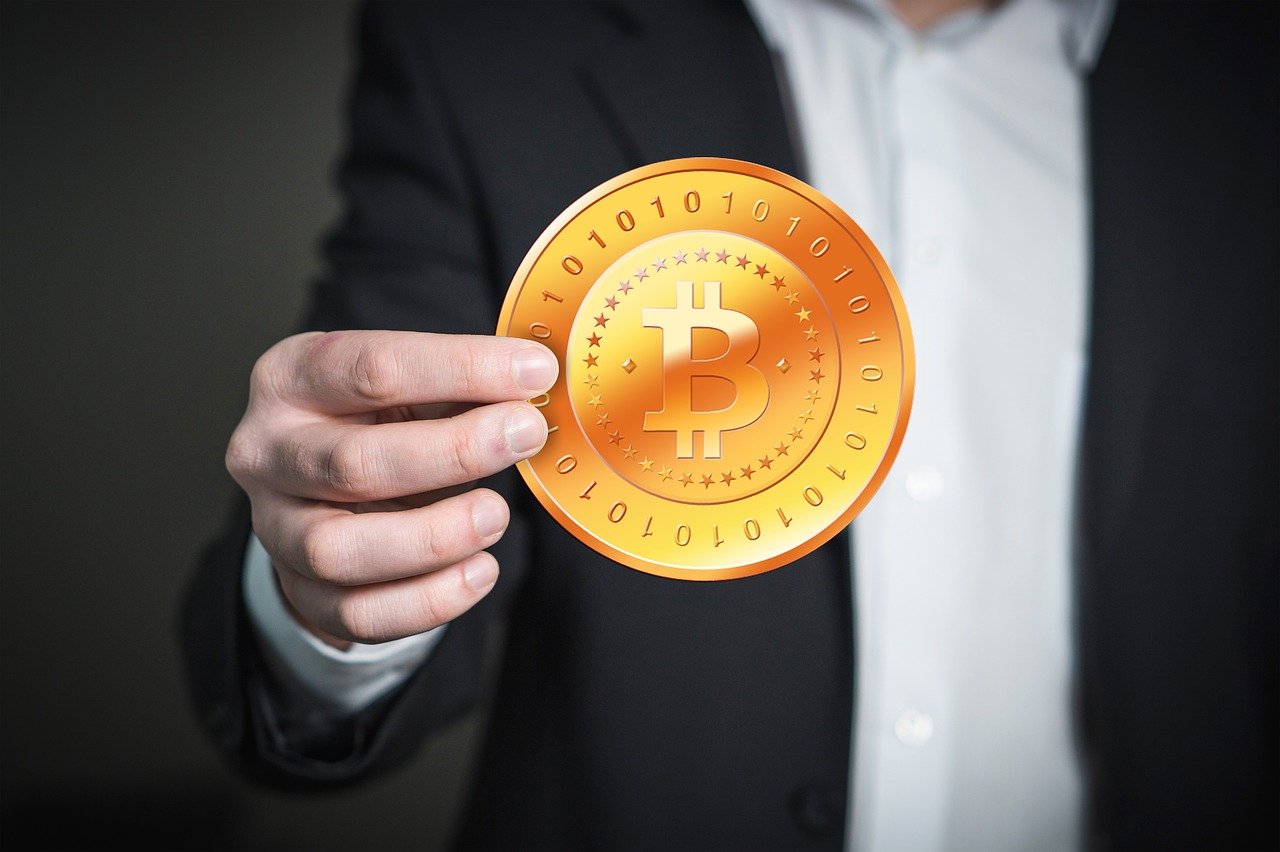 关于10mm耐力板每平米价格的探讨与分析