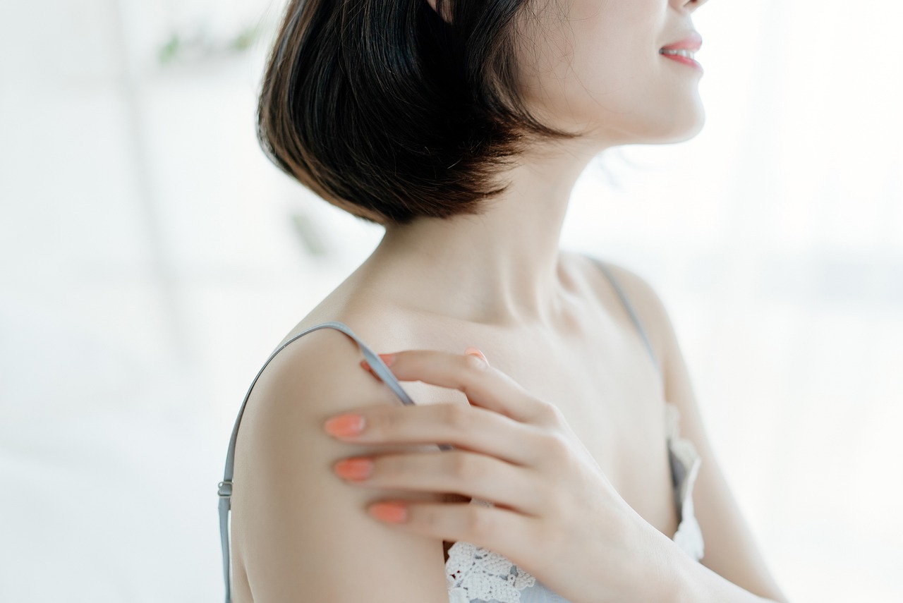 韩国自杀女明星背后的悲剧与启示