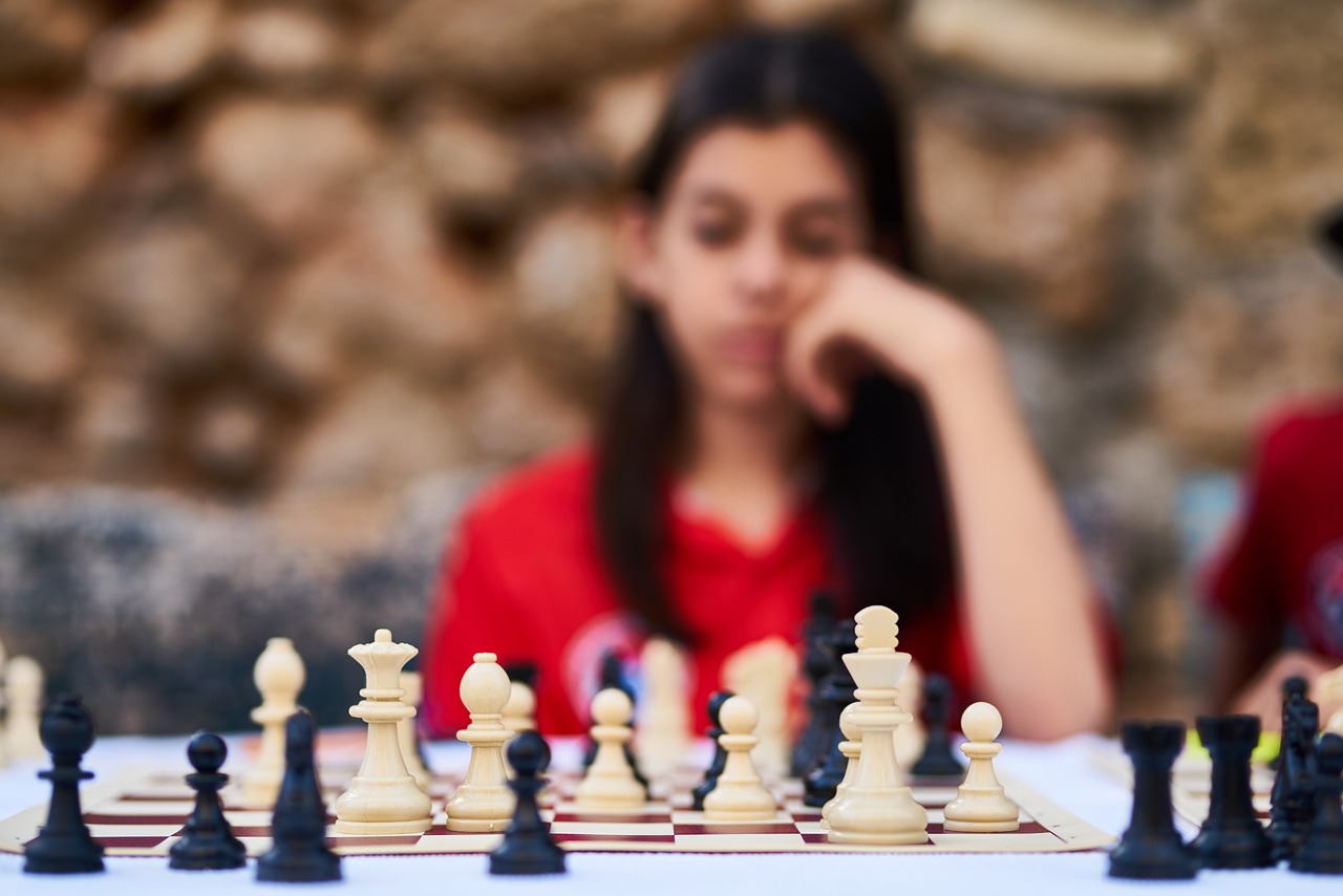 JJ象棋比赛，策略与激情的较量