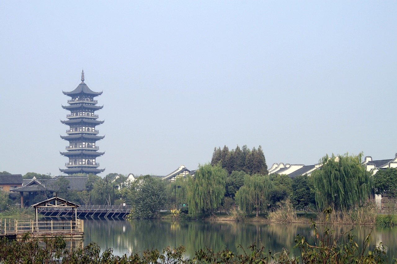 荆州市委深化发展理念，推动城市全面进步的新动态