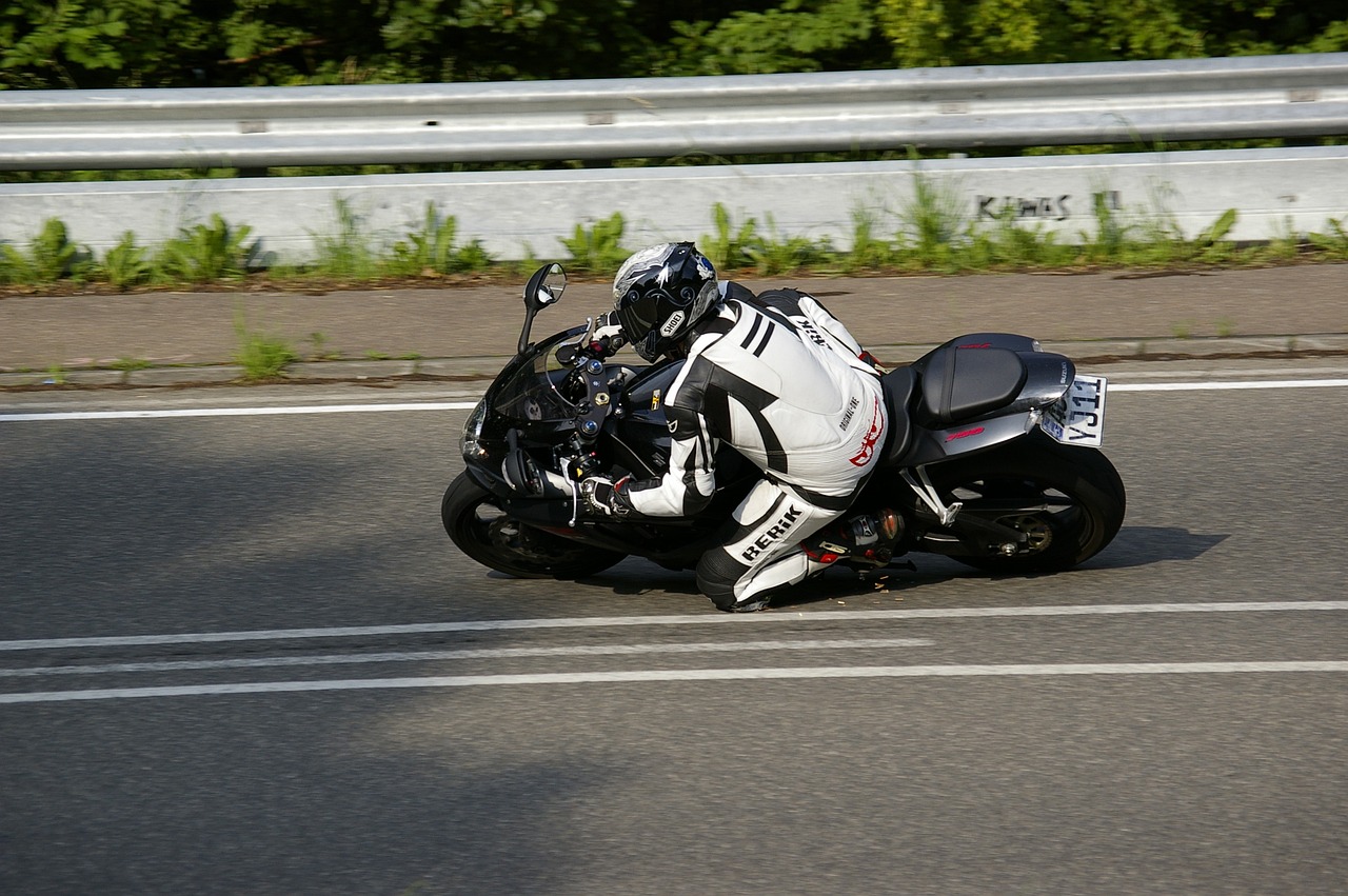 铃木GSX250R赛车版速度揭秘，激情与速度的完美融合