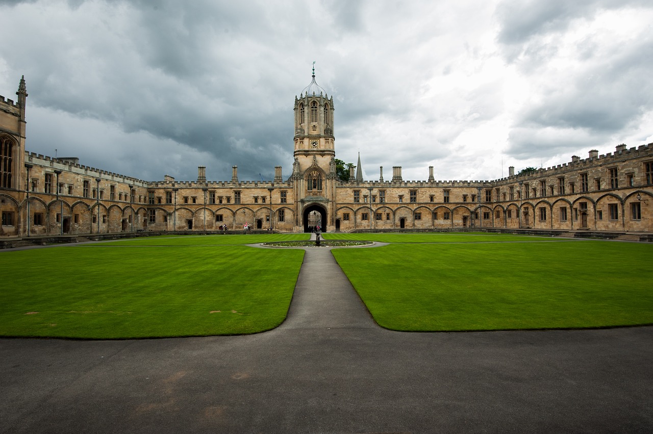 英国留学签证新规定及其对学生与移民政策的影响